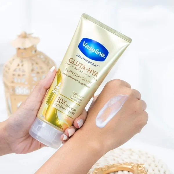 Vaseline Healthy Bright Gluta Hya Serum Burst UV Lotion Flawless Glow Jar 300ml - Image 2