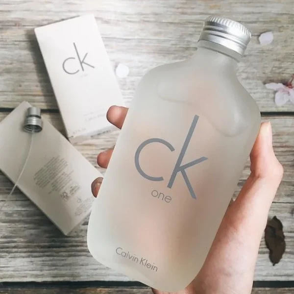 Ck One by Calvin Klein EDT Pour/Spray Perfum 200ml - Image 2